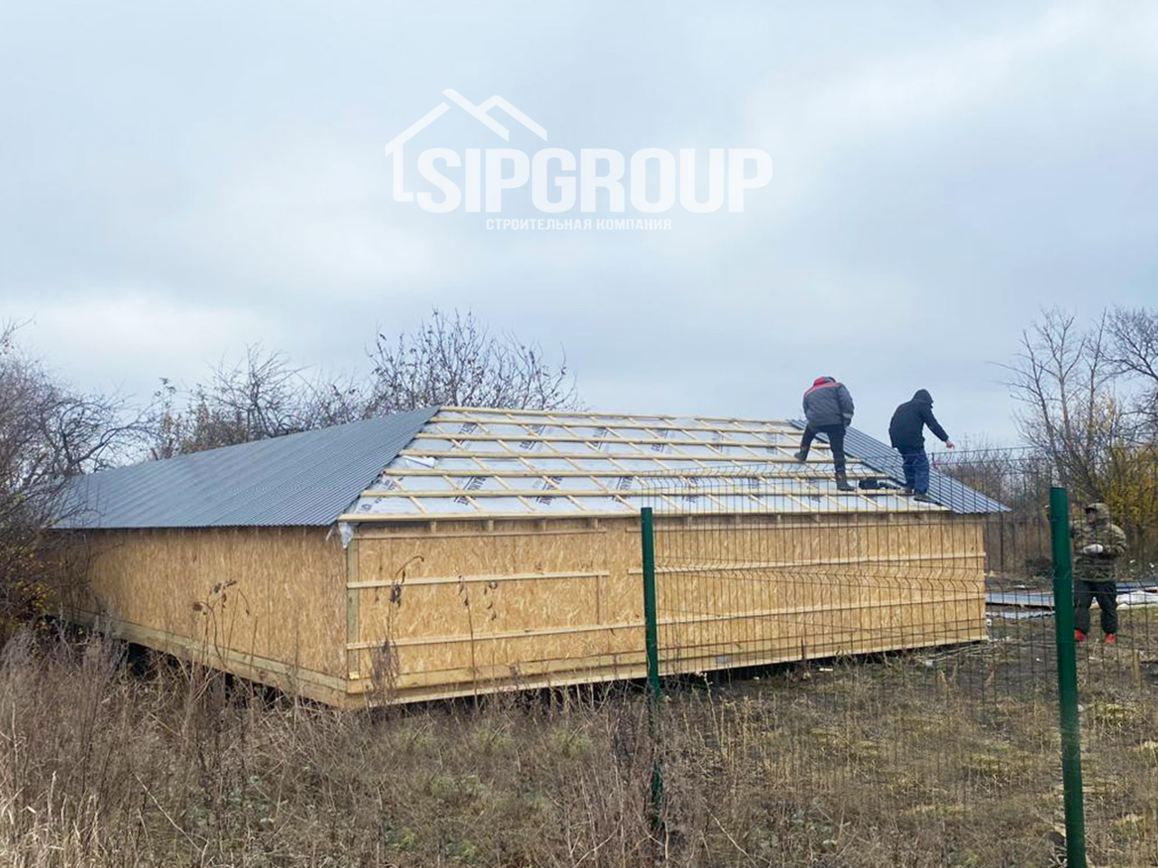 Вольеры для собак из СИП панелей площадью 101 м2 в Горшечном